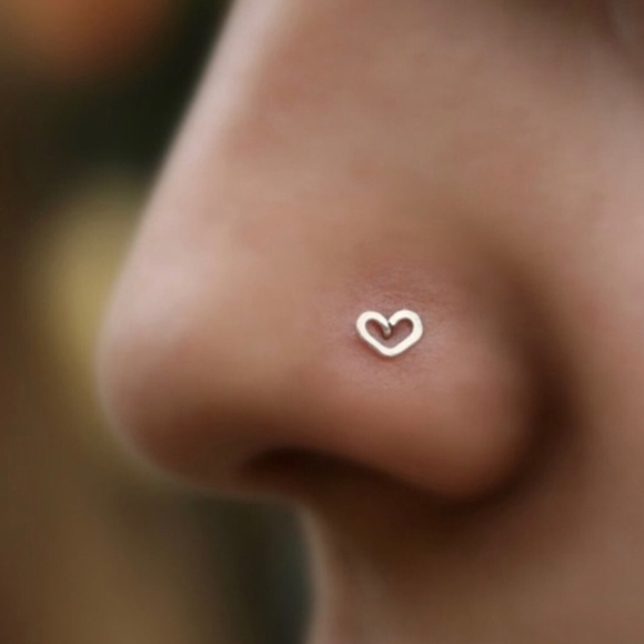 Niti's Boutique Jewelry - Heart Shaped jewelry Nose Ring Stud. Hypoallergenic nose ring for pierced nose.